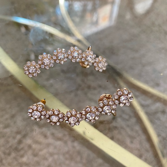 Floral Gemstone Ear Cuff - Picture 3 of 3